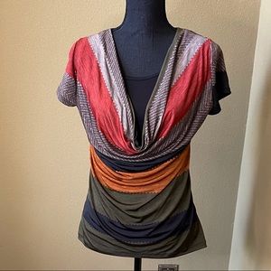 Women’s  earth tone short sleeve top.  Size S